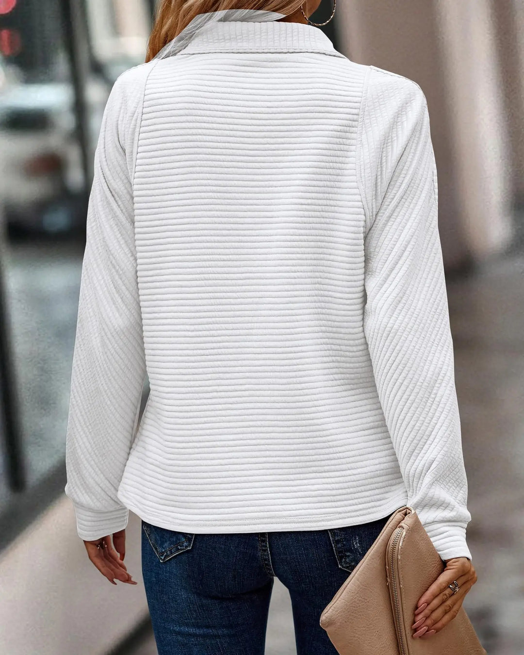 Piper - Elegant V-neck Sweater