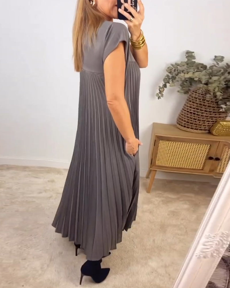 Alice - Sleeveless Pleated Dress