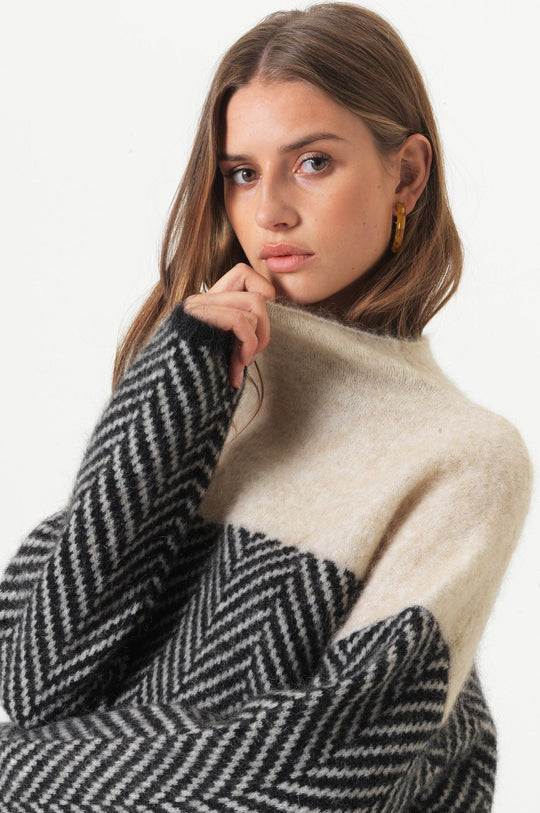 Daniela - high neck cotton sweater